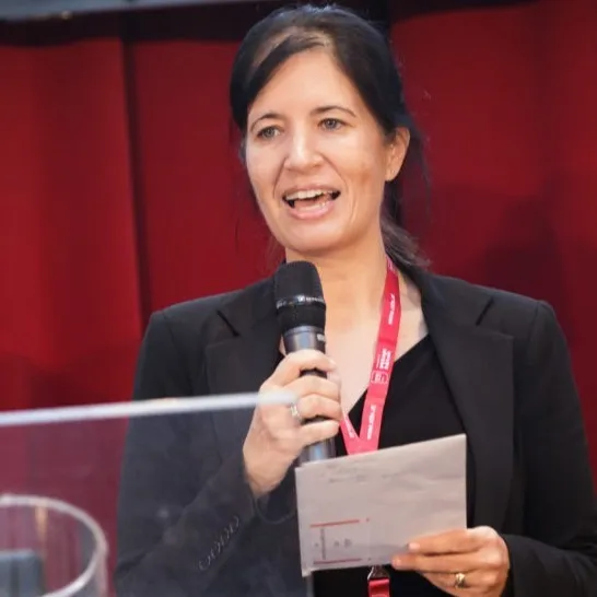 Julia Arlt